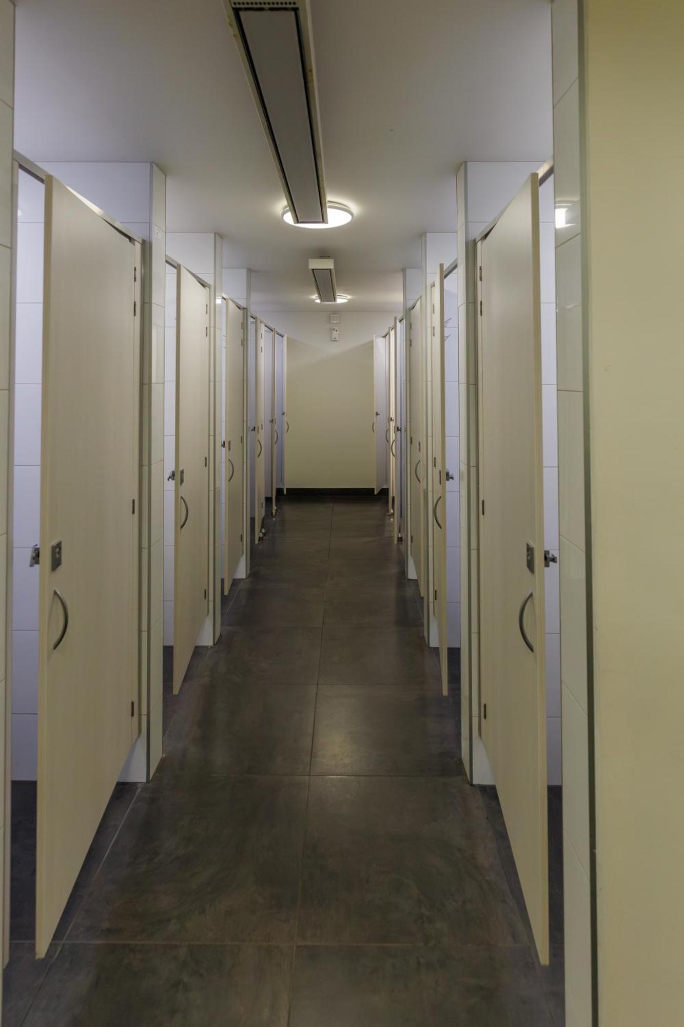 The Bealey Quarter Motel Christchurch Eksteriør billede A corridor of cells at HMP Belmarsh